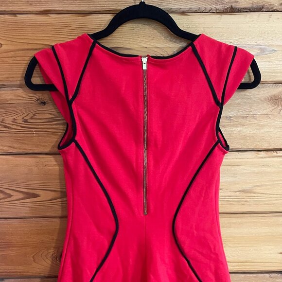 Express Bodycon red dress with black piping size 0 - Picture 3 of 9